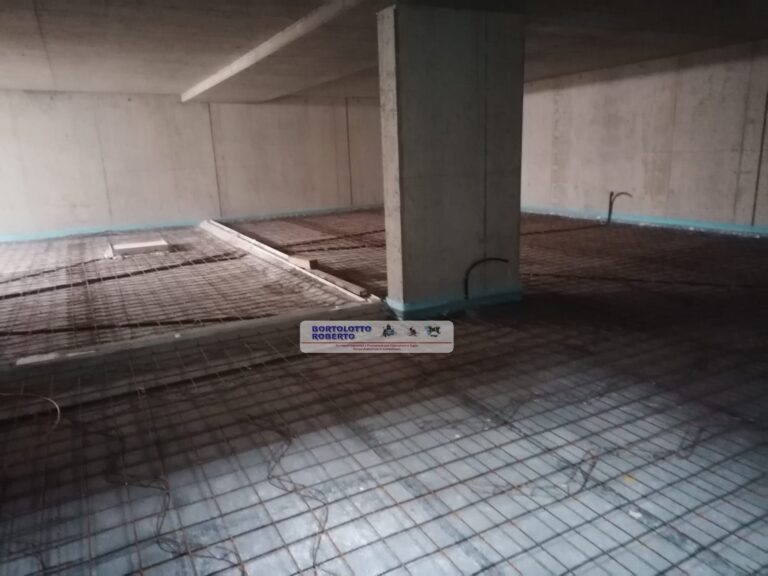 pavimento industriale in cemento armato per interno - realizzazione Bortolotto Roberto